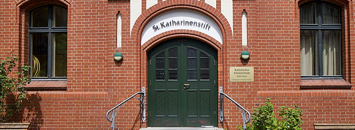 Das Katholische Schulzentrum Edith Stein  im traditionsreichen, denkmalgeschützten Katharinenstift in Berlin